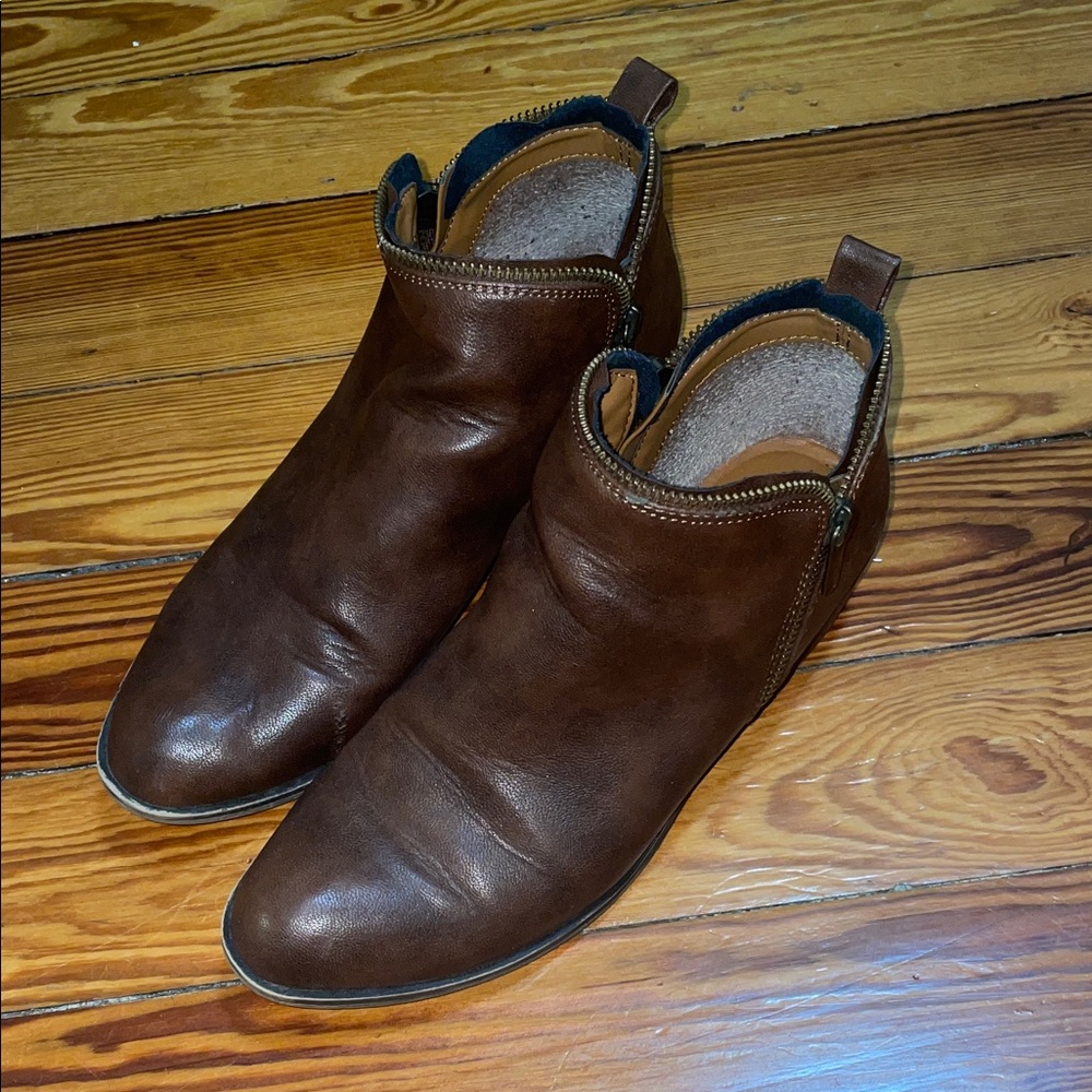 Diba Brown Leather Chukka Boots for Men